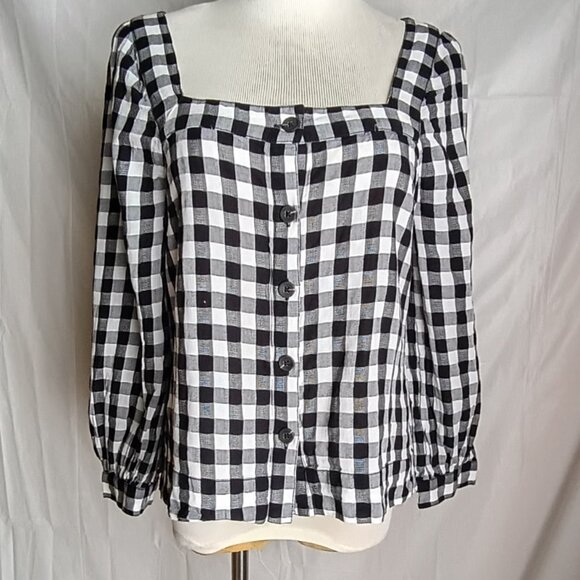 Beautiful and Stylish Sanctuary Top - Picture 2 of 15